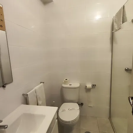 بيت ضيافة Residencial Centro Comercial Avenida Bragashopping براغا