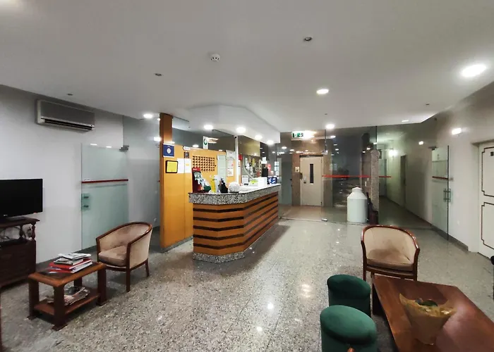 Residencial Centro Comercial Avenida Bragashopping 게스트하우스