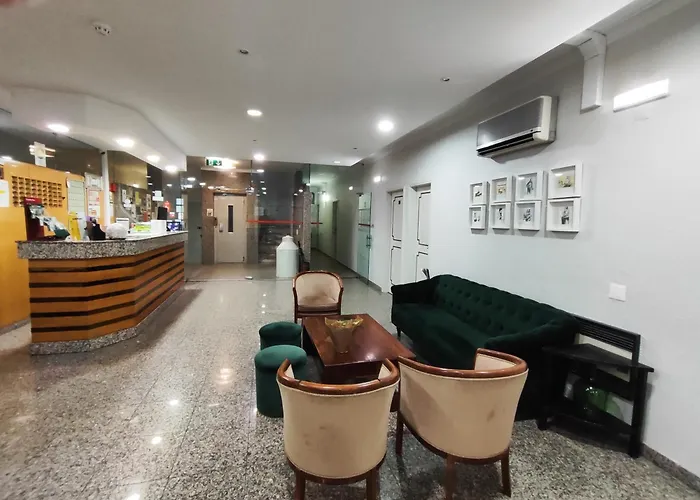 Residencial Centro Comercial Avenida Bragashopping 게스트하우스 3*