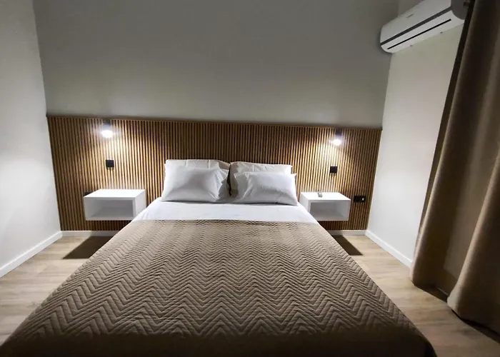 Residencial Centro Comercial Avenida Bragashopping 게스트하우스 브라가