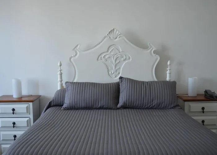 Residencial Centro Comercial Avenida Bragashopping 게스트하우스 3*